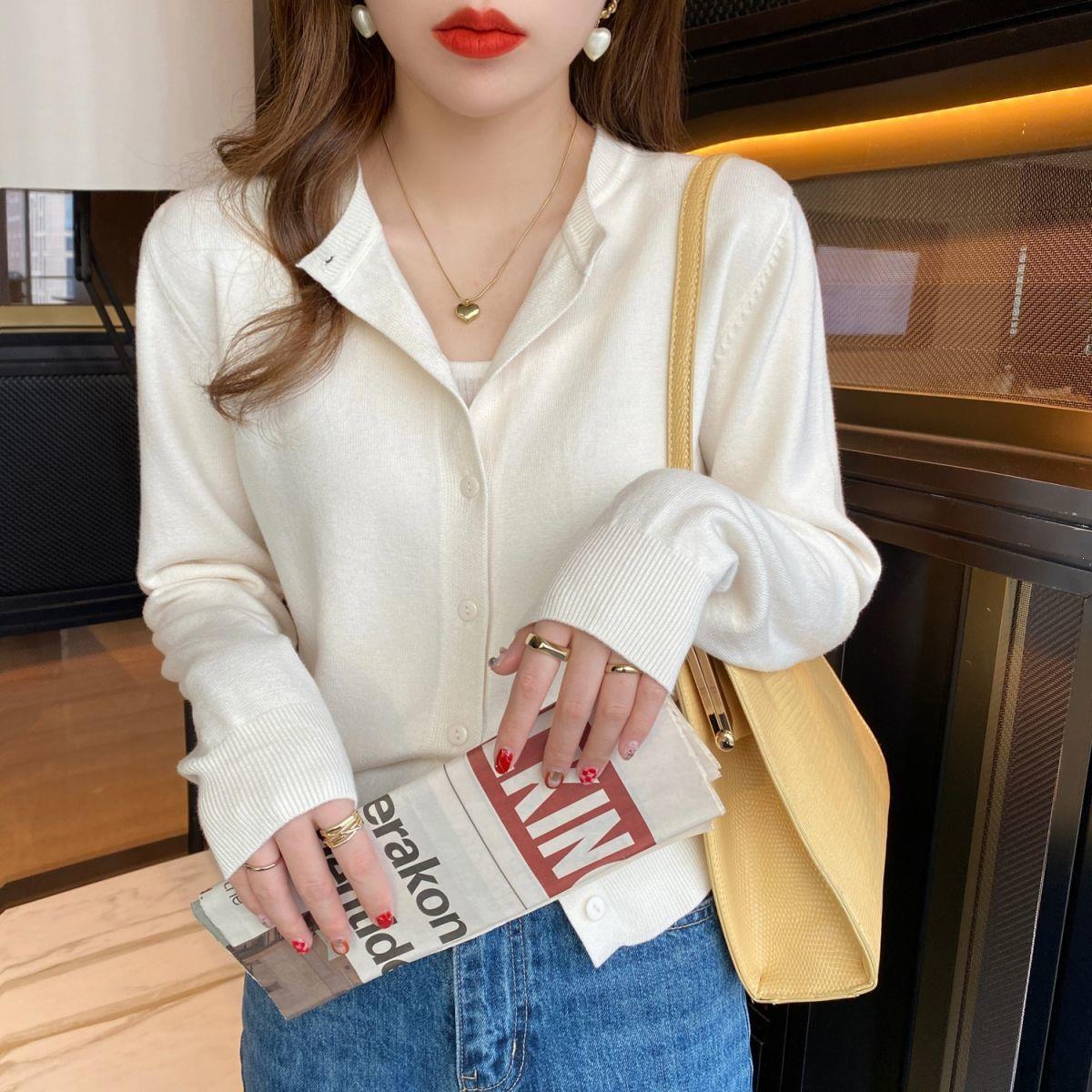 Women's Slimming Round-Neck Long-Sleeve Knitted Cardigan White