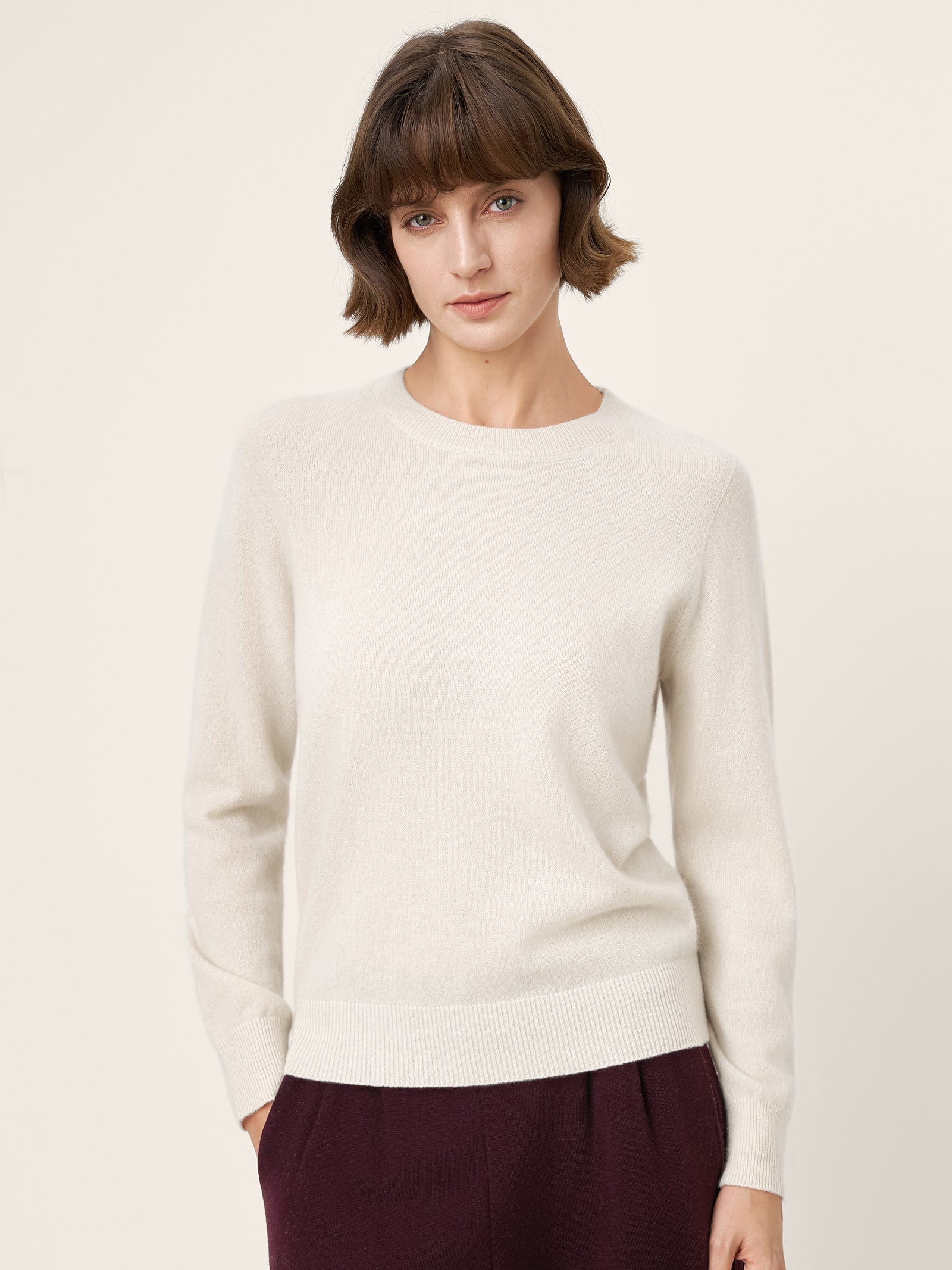 100% Mongolian Cashmere Seamless Ribbed Trims Crewneck Sweater TAWNY Optic White