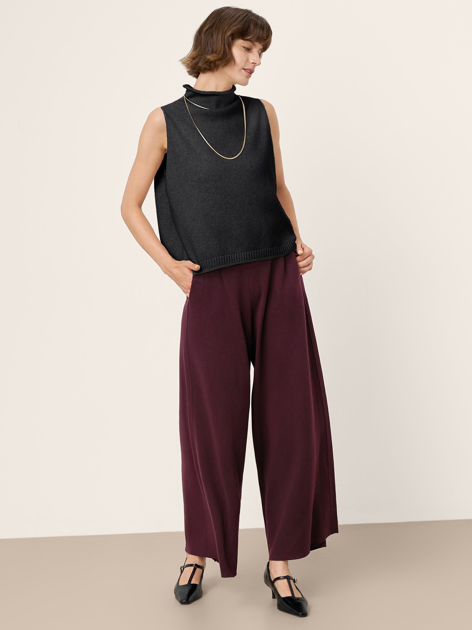 100% Mongolian Cashmere Hand-Finished Rolled Edge Sleeveless Turtleneck Knit Top DAISY