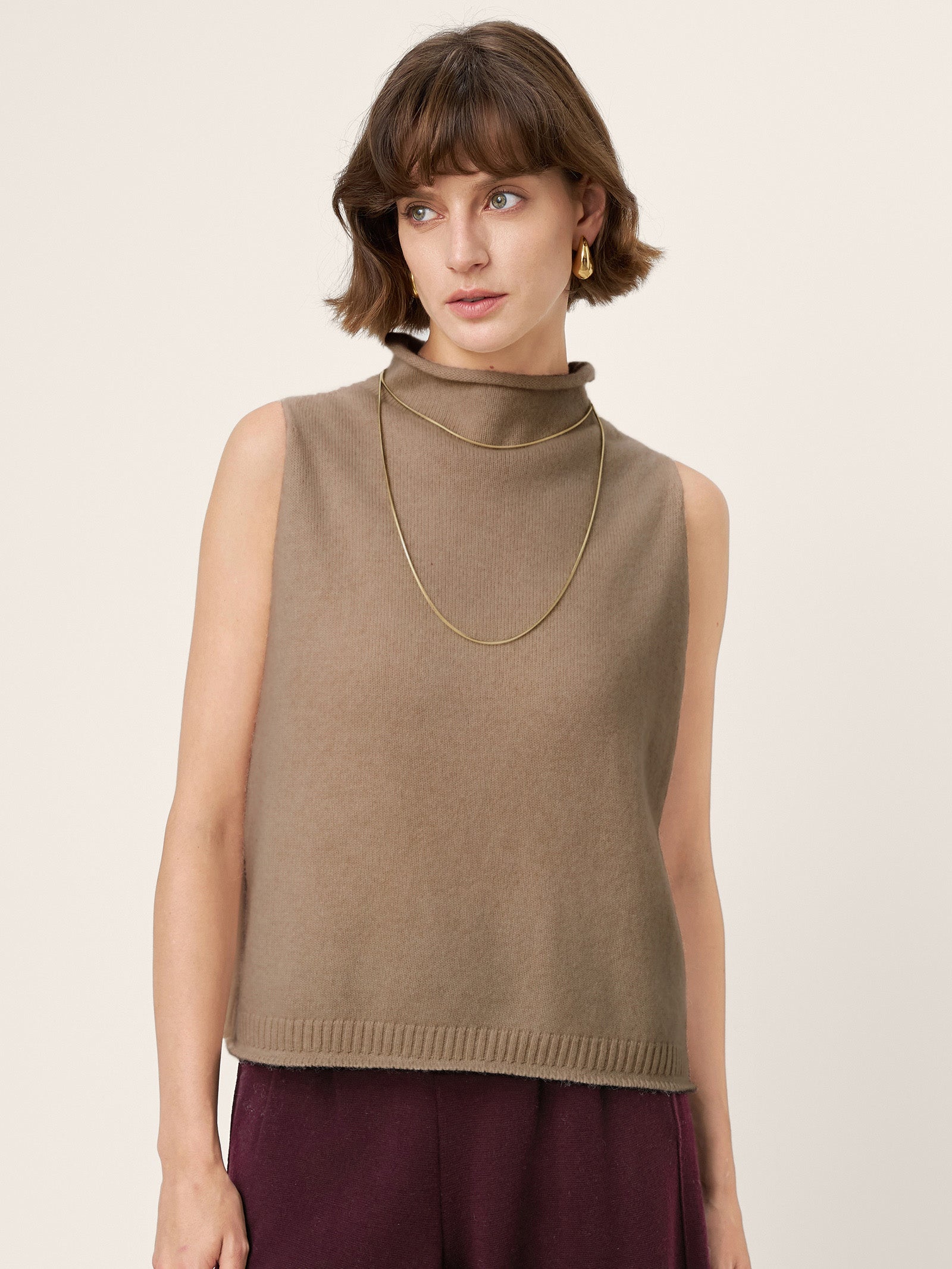 100% Mongolian Cashmere Hand-Finished Rolled Edge Sleeveless Turtleneck Knit Top DAISY Cocoa Brown