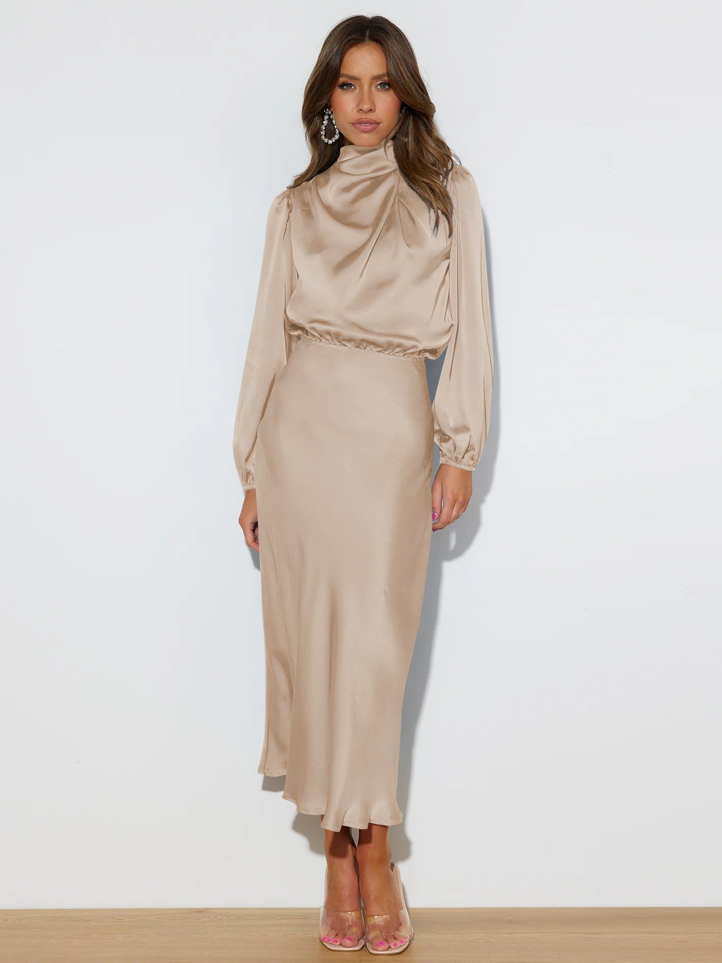 Elegant Temperament Long-sleeved Dress Satin Halterneck Formal Evening Dresses Women Clothing GQTG007 Apricot